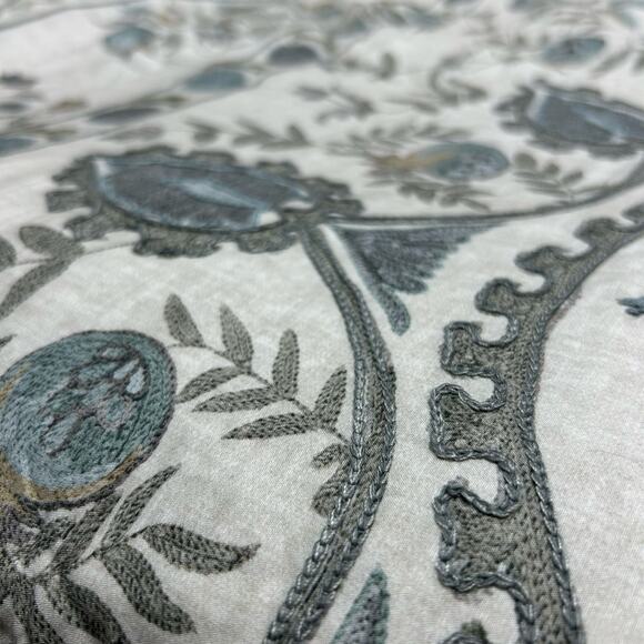 Pottery Barn Lilah Suzani Duvet Cover Full / Queen Floral Embroidered NEW - Picture 6 of 7